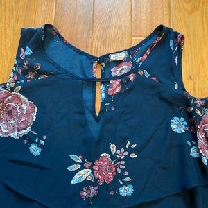 Eyeshadow Blue Floral Cold Shoulder Top Ladies 2XL Keyhole neck and back